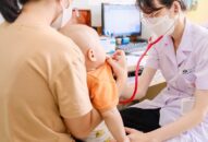 Cảnh báo tình trạng gia tăng đột biến trẻ nhập viện do nhiễm vi rút Adeno thời điểm giao mùa