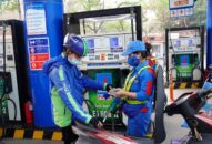 Giá xăng, dầu giảm mạnh từ chiều nay