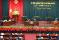 Kỳ họp thứ 9 HĐND thành phố khóa XVI biểu quyết tán thành thông qua 35 dự thảo Nghị quyết