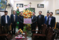 Phó Chủ tịch UBND thành phố Lê Khắc Nam đi thăm và chúc mừng các tổ chức, chức sắc nhân dịp Lễ Thiên Chúa Giáng sinh năm 2022