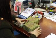 Thưởng Tết cao nhất 896 triệu đồng