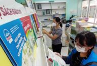 Nhà xuất bản J882ea hoàn trả cao Việt Nam ‘lạm dụng độc quyền’, giá sách cao bất hợp lý