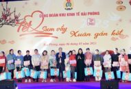 Công đoàn Khu Kinh tế Hải Phòng: Tặng trên 3.000 suất quà Tết cho công nhân 88 com the gioi đỉnh cao Khu công nghiệp Nomura