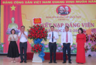 Huyện Kiến Thụy kết nạp Đảng viên trẻ là học sinh Lớp 12 và biểu dương “Học sinh 3 tốt”