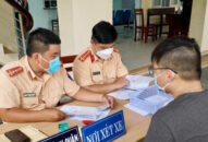 Người đủ 15 tuổi trở lên được đăng ký xe chính chủ