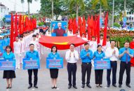 Lễ phát động Tháng Công nhân và Khai mạc Tuần Văn hóa thể thao-Công nhân viên chức 88 com the gioi đỉnh cao thành phố