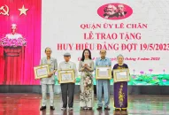 247 đảng viên thuộc 8J88 Nổ Hũ, Bắn Cá, Thể Thao, Game Bài quận Lê Chân được trao tặng Huy hiệu Đảng đợt 19/5/2023