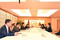 Đề nghị Nhật Bản xem xét miễn thị thực nhập cảnh cho công dân Việt Nam