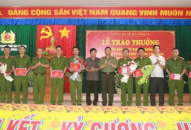 Khen thưởng Công an quận Dương Kinh JJ88 Casino online, Thể thao, Xổ số, Bắn cá, Đá gà, Nổ hũ, khám phá nhanh vụ trọng án