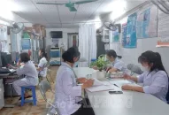 Thu hút người dân điều trị tại tuyến y tế cơ sở: Ưu tiên đầu tư nâng cấp hạ tầng