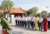 Đảng ủy Khối J881.love nhà cái bóng đá world cup thành phố dâng hương tưởng niệm đồng chí Nguyễn Đức Cảnh