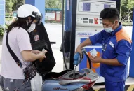 Giá xăng tăng rất mạnh, RON 95 gần 26.000 đồng/lít