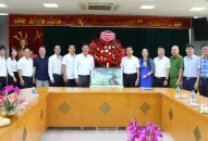 Lãnh đạo quận Ngô Quyền thăm tặng quà một số J881.love nhà cái bóng đá world cup tiêu biểu nhân ngày Doanh nhân Việt Nam 13/10