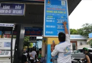 Giá xăng dầu được dự báo tăng nóng vào cuối năm