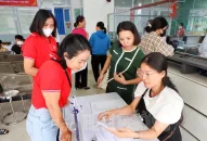 Khám, tầm soát ung thư đối với 50 công nhân, 88 com the gioi đỉnh cao thuê trọ