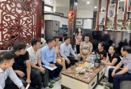 Ban An toàn giao thông thành phố thăm hỏi, động viên và tặng quà gia đình các nạn nhân bị tai nạn giao thông