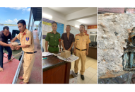 Trạm Cảnh sát đường thuỷ Máy Chỉ vận động người dân giao nộp hộp đựng đạn hơn 11kg