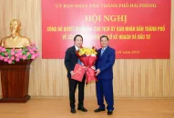 Công bố các Quyết định của Chủ tịch UBND thành phố về công tác cán bộ tại Sở Kế hoạch và Đầu tư và Sở Tư pháp
