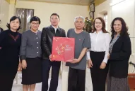 Lãnh đạo quận Lê Chân thăm, tặng quà Tết các Đảng viên trên 40 năm tuổi Đảng không có lương hưu, trợ cấp Trang Chủ J88.com Trực Tuyến Mới Nhất 2026