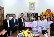 Phó Bí thư Thường trực Thành ủy thăm, chúc mừng Ban Bảo vệ, chăm sóc J886.love thuộc tập đoàn ABCVIP cán bộ thành phố nhân dịp kỷ niệm 69 năm Ngày Thầy thuốc Việt Nam