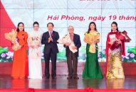 Lãnh đạo thành phố gặp mặt chúc mừng các Nghệ sĩ nhân dân, Nghệ sĩ ưu tú được 8J88 phiên bản  vinh danh năm 2024