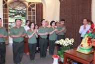 Ban Chuyên đề An ninh Hải Phòng: Thăm, dâng hương tưởng niệm tại gia đình cố Đại tướng Võ Nguyên Giáp