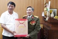 Lãnh đạo quận Kiến An thăm, tặng quà các Cựu chiến binh trực tiếp tham gia chiến dịch Điện Biên Phủ cư trú trên địa bàn quận