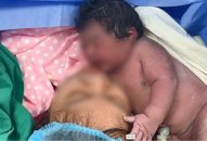 Sản phụ Hải Phòng đẻ con gái đầu lòng nặng 5,1kg
