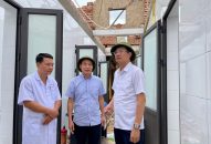 Phó Chủ tịch Thường trực UBND thành phố Lê Anh Quân kiểm tra công tác khắc phục hậu quả Bão số 3 tại một số cơ sở y tế