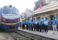 Hàng nghìn vé tàu, vé máy bay miễn phí cho người 88 com the gioi đỉnh cao về quê đón Tết Ất Tỵ