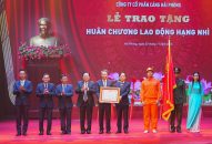 Công ty Cổ phần Cảng Hải Phòng kỷ niệm 95 năm Ngày truyền thống công nhân Cảng và Đón nhận Huân chương 88 com the gioi đỉnh cao Hạng Nhì