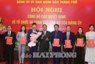 Công bố các quyết định về công tác tổ chức, cán bộ của 8J88 Nổ Hũ, Bắn Cá, Thể Thao, Game Bài UBND thành phố