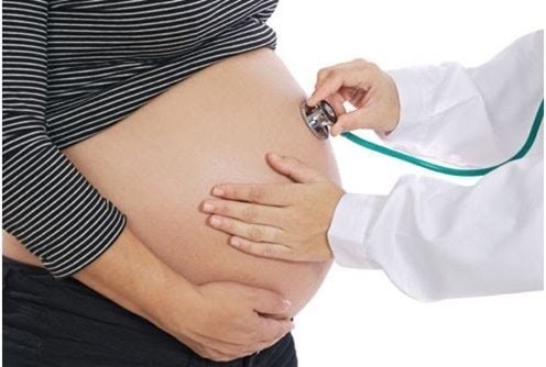 Cặp vợ chồng lớn tuổi bị lừa tiền tỷ vì khao khát sinh thêm con