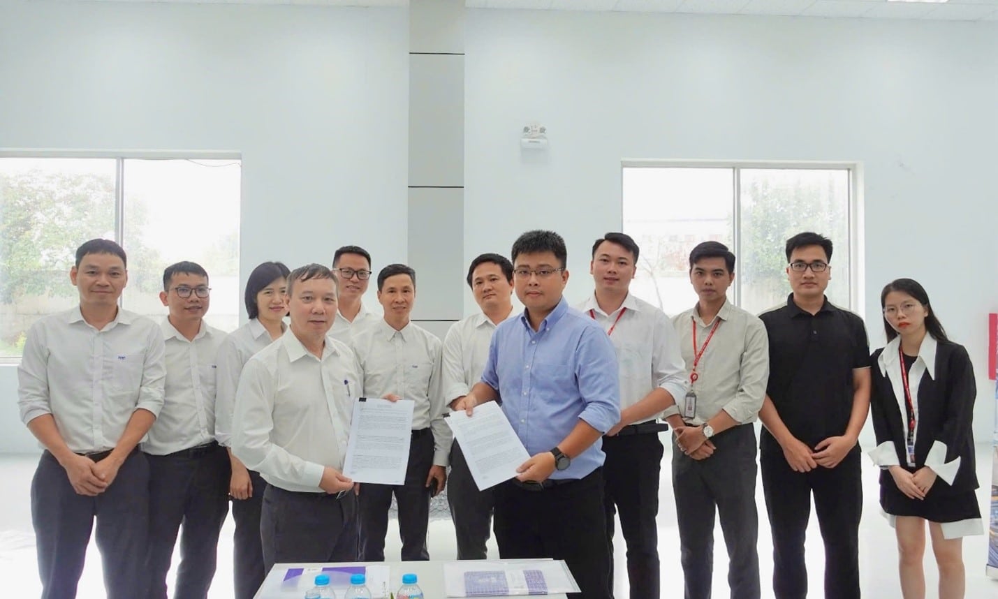 Lãnh đạo hai đơn vị ký bản ghi nhớ hợp tác