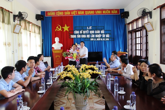 Anh 10-3-2016 011