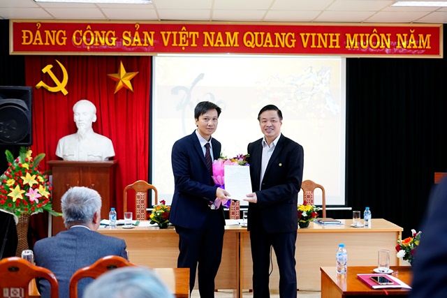 16-12-28 Bo nhiem Dong