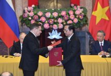 Ông Putin: Nga sẽ giúp Việt Nam xây trung tâm khoa học hạt nhân
