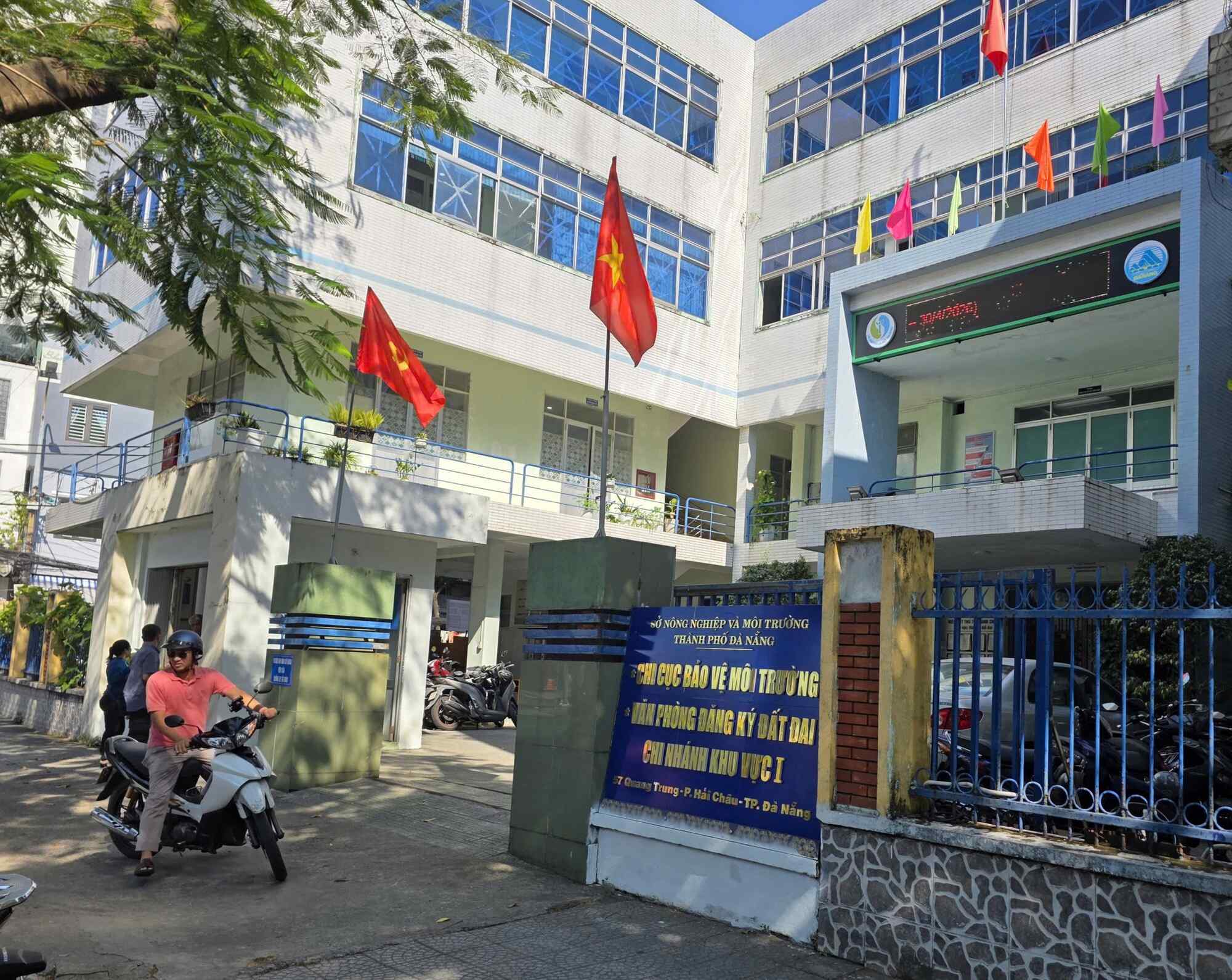 Đà Nẵng thí điểm ký cấp 'sổ đỏ' cho các chi nhánh văn phòng đăng ký JJi88 kho game đa dạng 