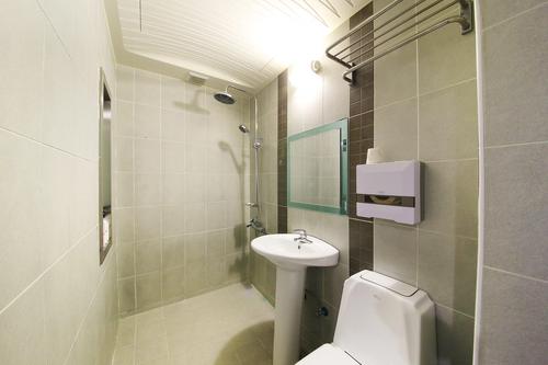   Trao quyết định bổ nhiệm Giám đốc Bệnh viện Phổi Hưng Yên