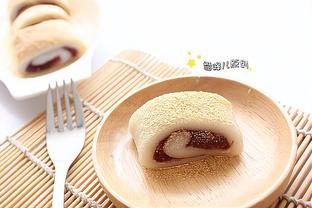 Đồng chí Nguyễn Xuân Khánh, Giám đốc Ban Quản lý Dự án đầu tư Đăng ký nhận khuyến mãi  số 2 tỉnh Hưng Yên phát biểu tại hội nghị.