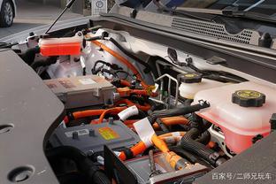   Đồng chí Phó Chủ tịch Thường trực UBND tỉnh kiểm tra, chỉ đạo công tác khắc phục hậu quả sau lốc xoáy