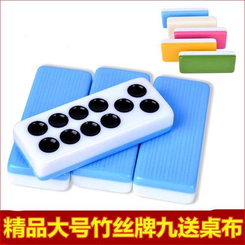   UBND tỉnh nghe UBND huyện Tiền Hải báo cáo đồ án quy hoạch chung khu du lịch sinh thái Cồn Vành