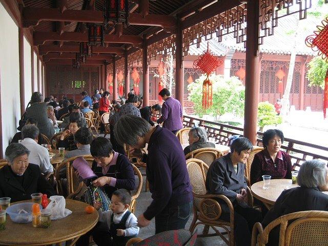   Thái Thụy: Lập biên bản vi phạm và xử phạt gần 20 trường hợp không đeo khẩu trang nơi công cộng