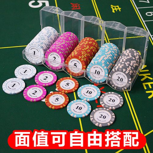   Ngày làm việc đầu tiên của Đại hội XIII