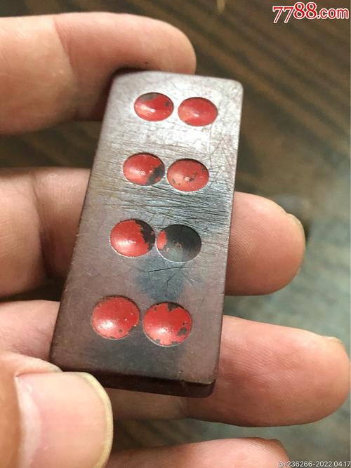   Trưởng ban Nội chính Tỉnh ủy Đặng Ngọc Quỳnh thăm, tặng quà thương binh, gia đình chính sách tại huyện Phù Cừ
