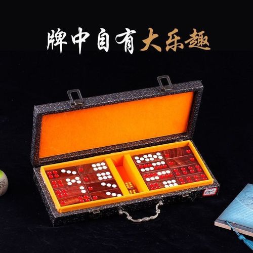   22.571ha lúa xuân được phun trừ sâu cuốn lá nhỏ lần 2